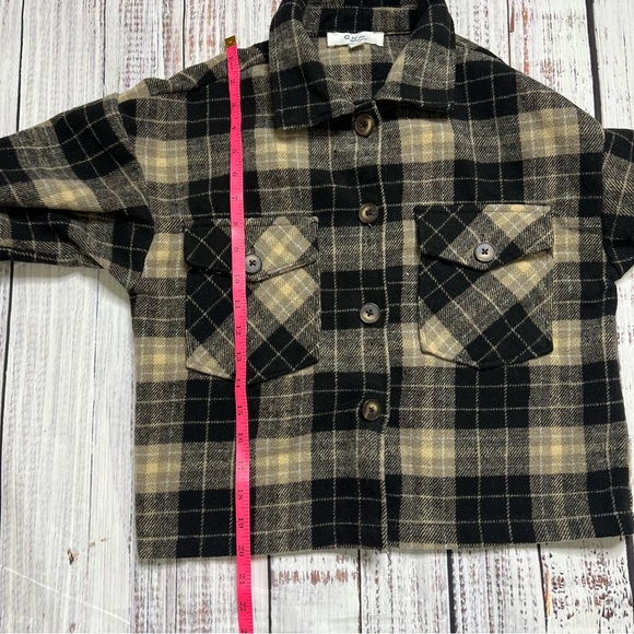 C by one Flannel - Picture 9 of 9